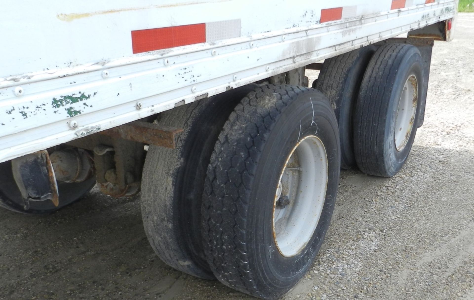 1988 33' JOBSITE 2 ROOM STORAGE TRAILER - Image 6 of 12