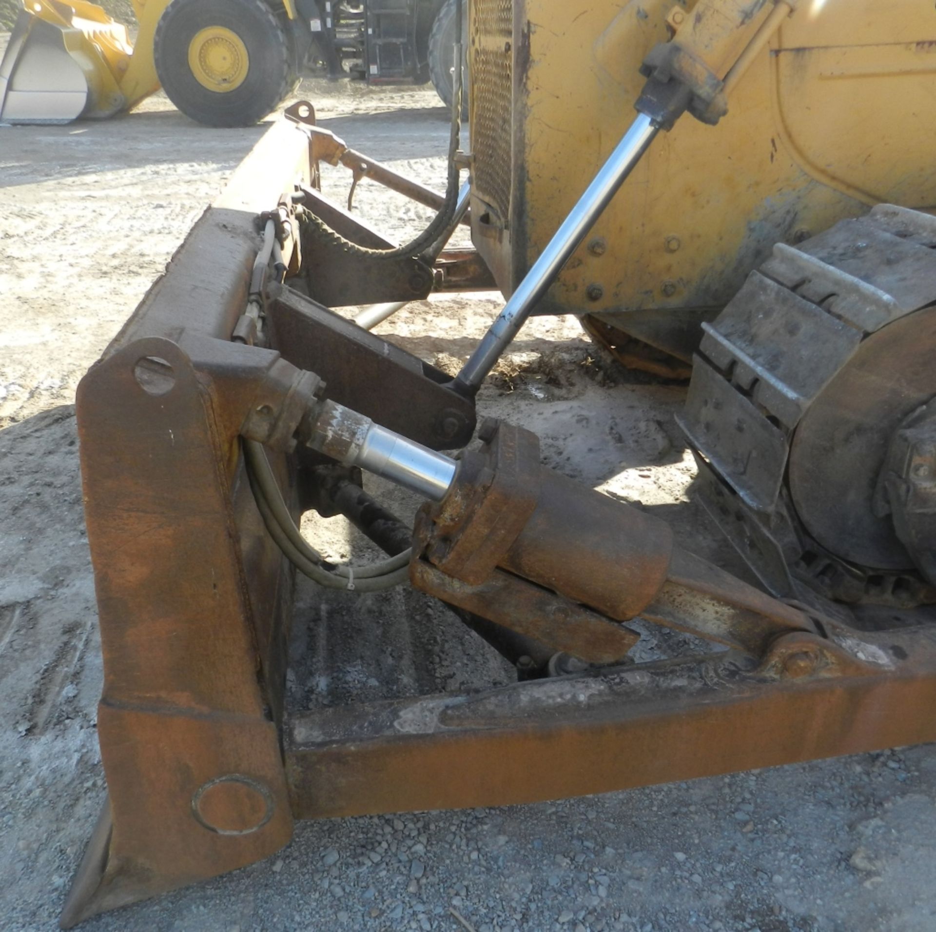 KOMATSU 65A-7 CRAWLER DOZER - Image 8 of 14