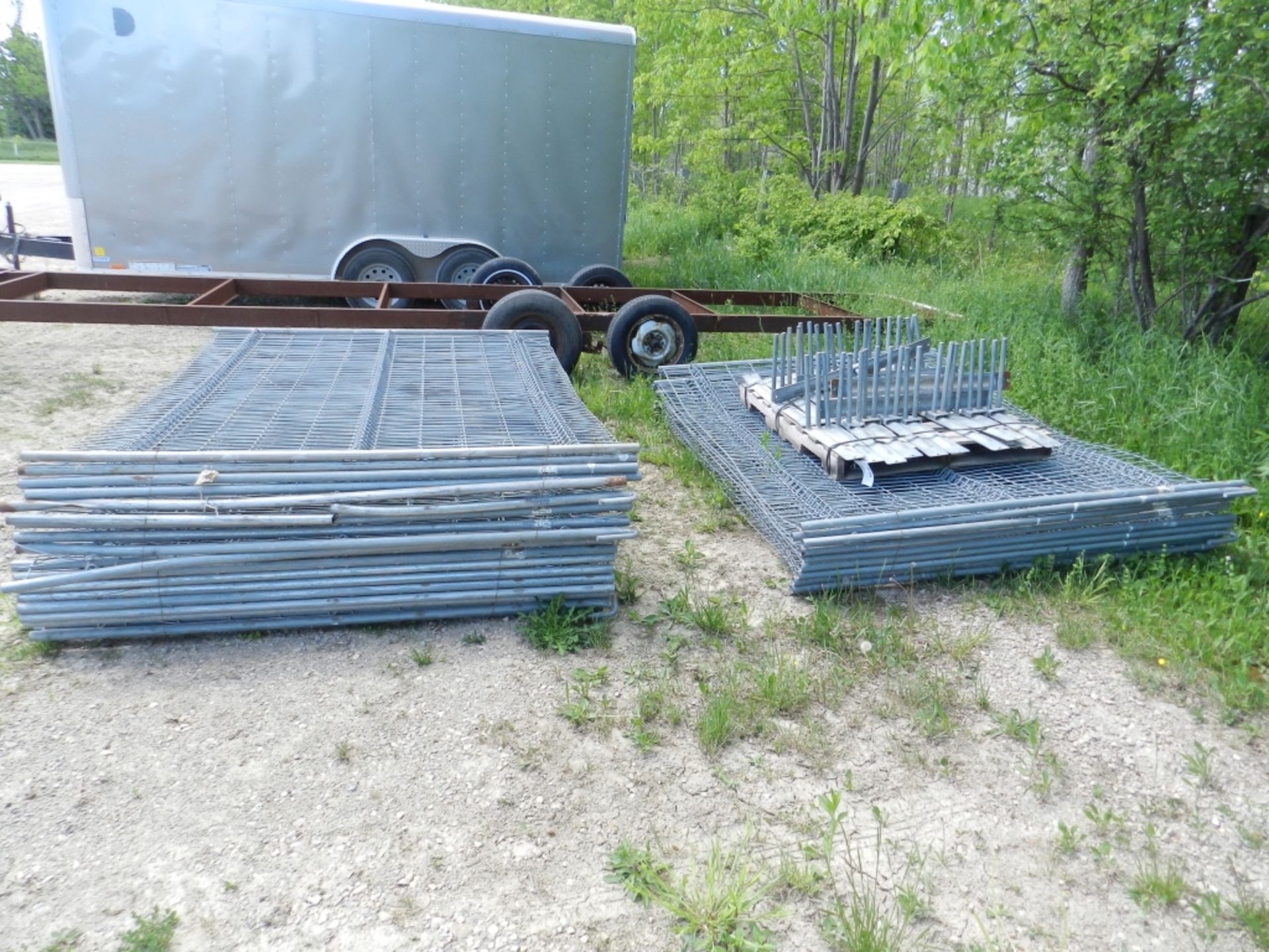 30 92" X 71" STEEL FENCING FRAMES