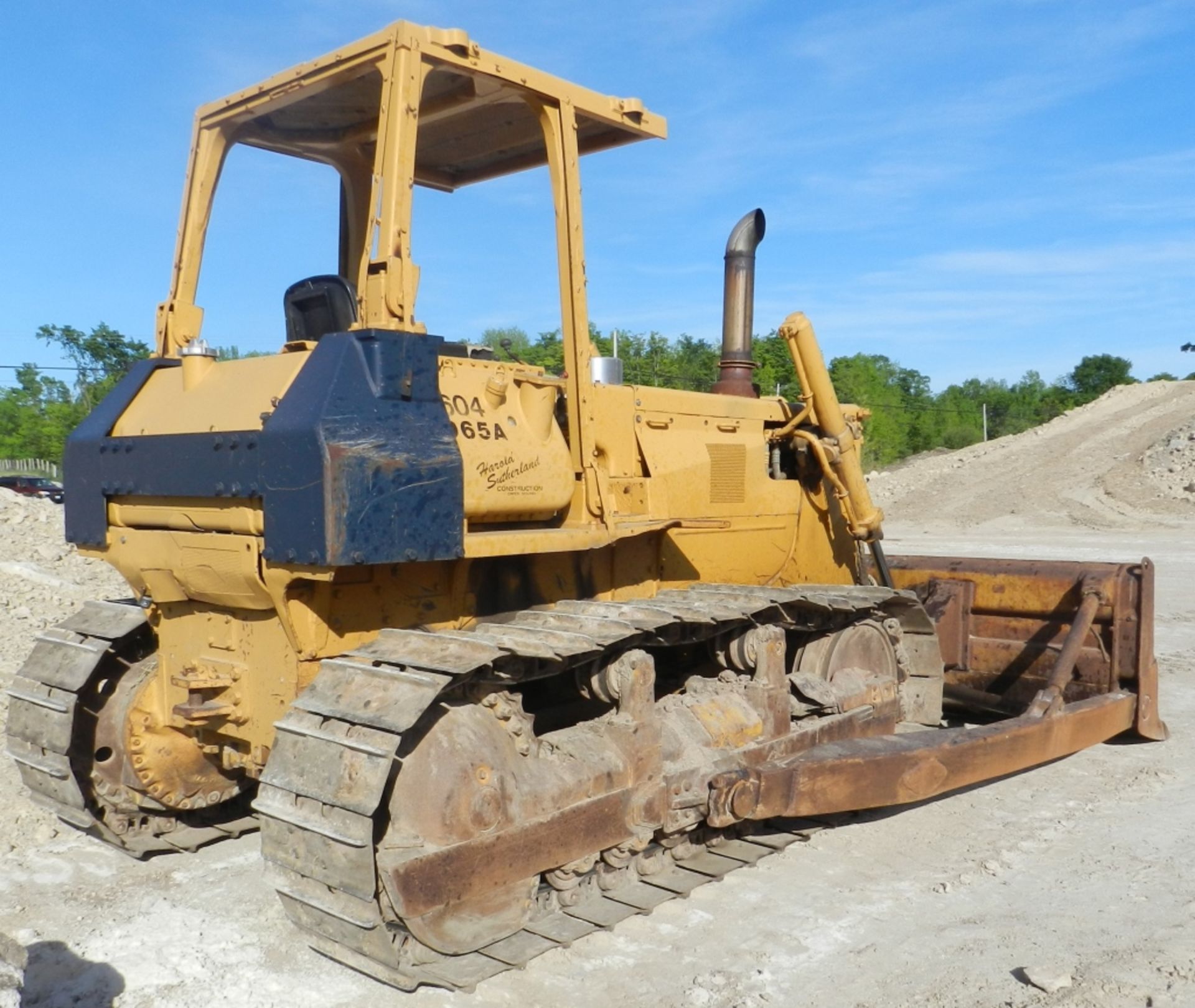 KOMATSU 65A-7 CRAWLER DOZER - Image 3 of 14