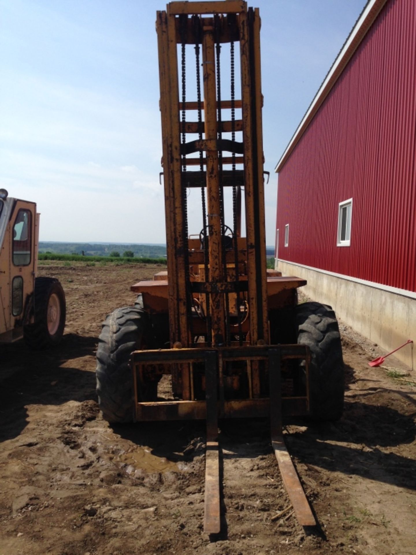 LIFT KING 4WD & 4WS ROUGH TERRAIN FORKLIFT - Image 3 of 11