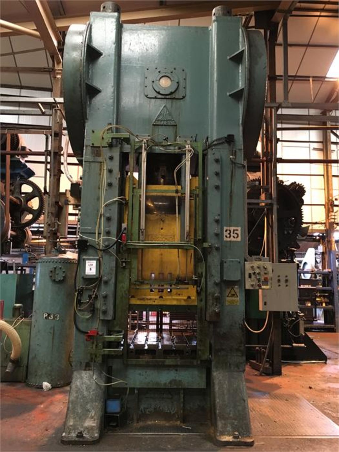 CMC Clearing 500t mechanical power press
