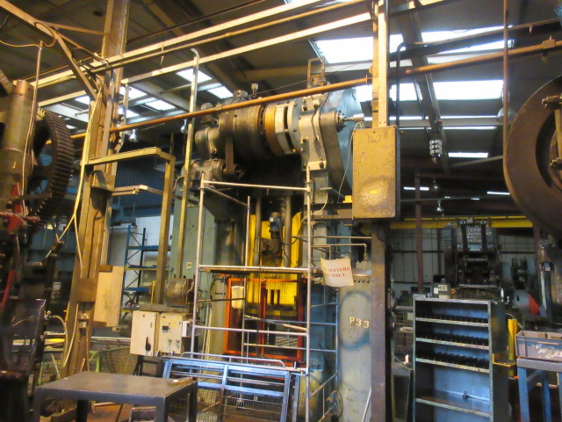 CMC Clearing 500t mechanical power press - Image 2 of 5