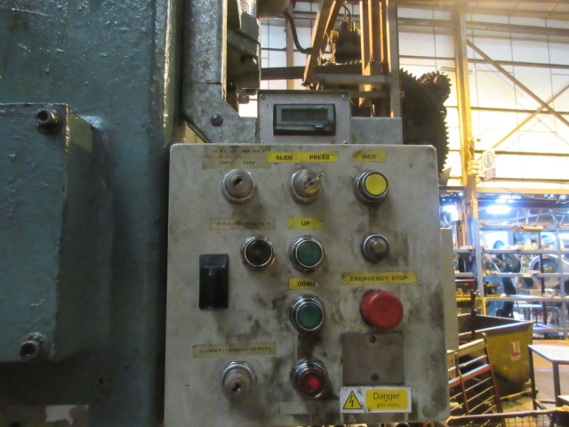 CMC Clearing 500t mechanical power press - Image 5 of 5