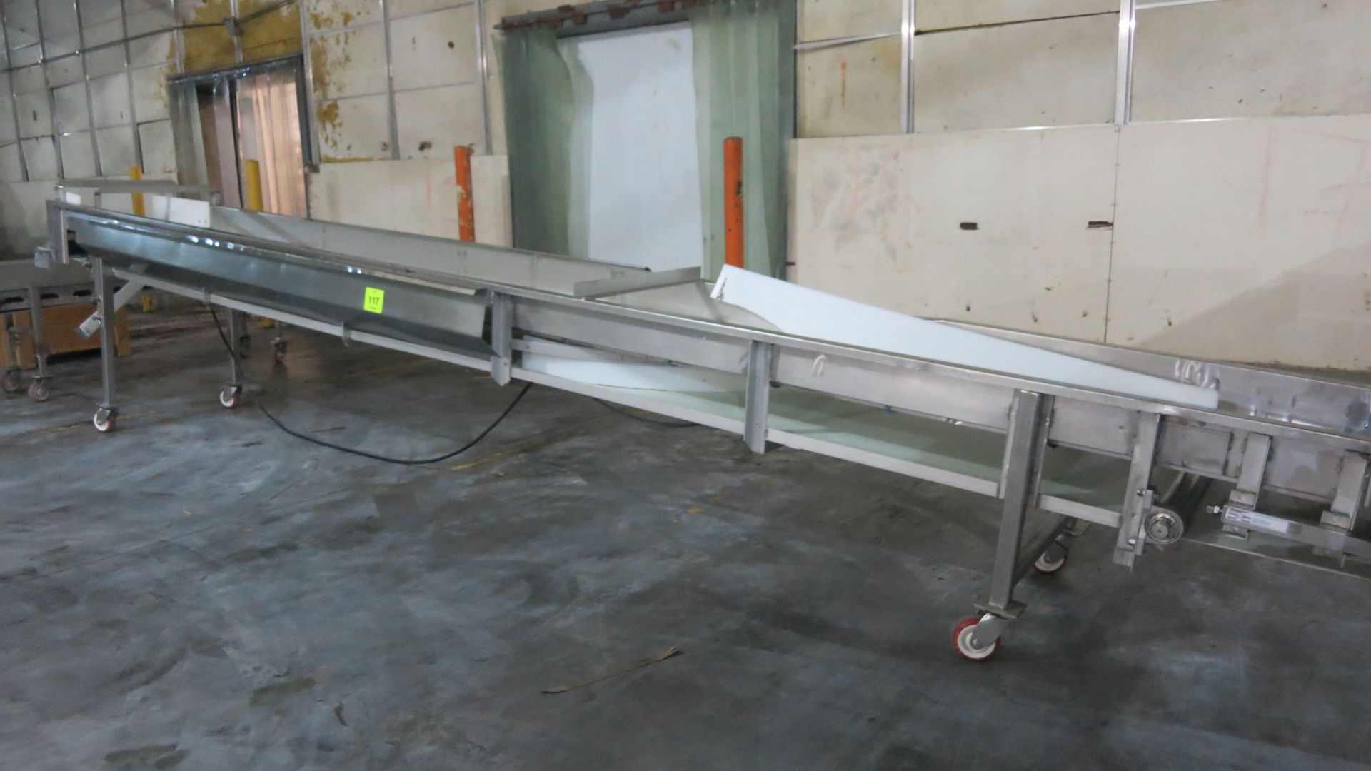 Inclined Belt Conveyor