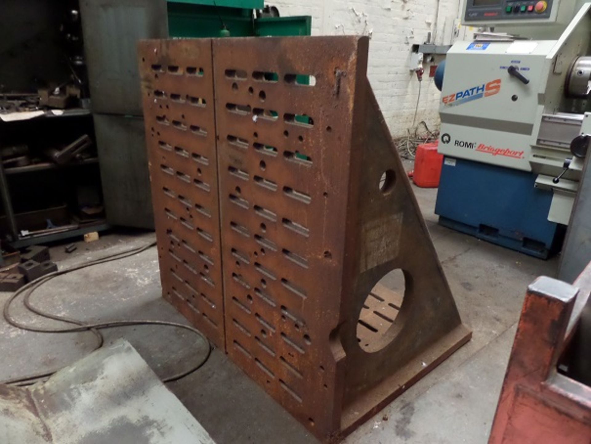 Slotted Angle Plate