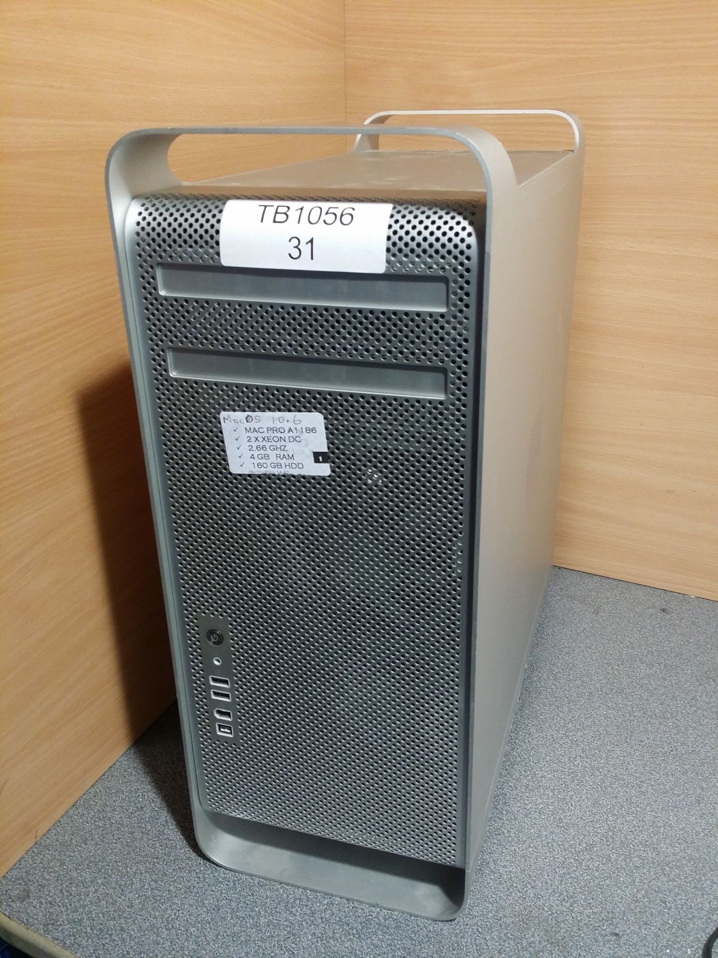 APPLE A1186 Mac Pro - 2 x Intel Xeon Dual Core 2.66Ghz - 4Gb Ram - 250Gb Hdd - DVD-Rom - Preinstall