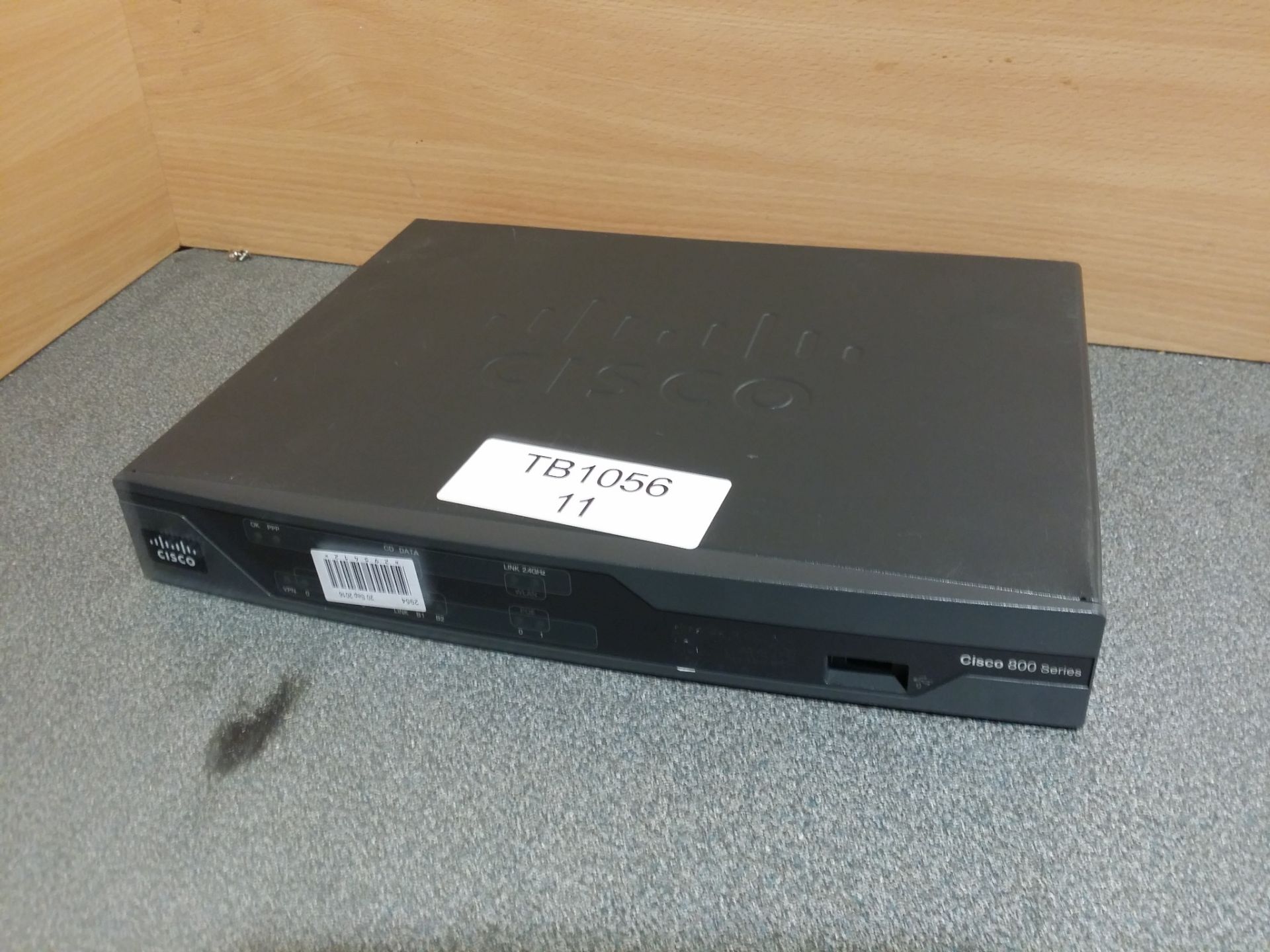 CISCO 887M Router - No AC Adaptor - Powers On