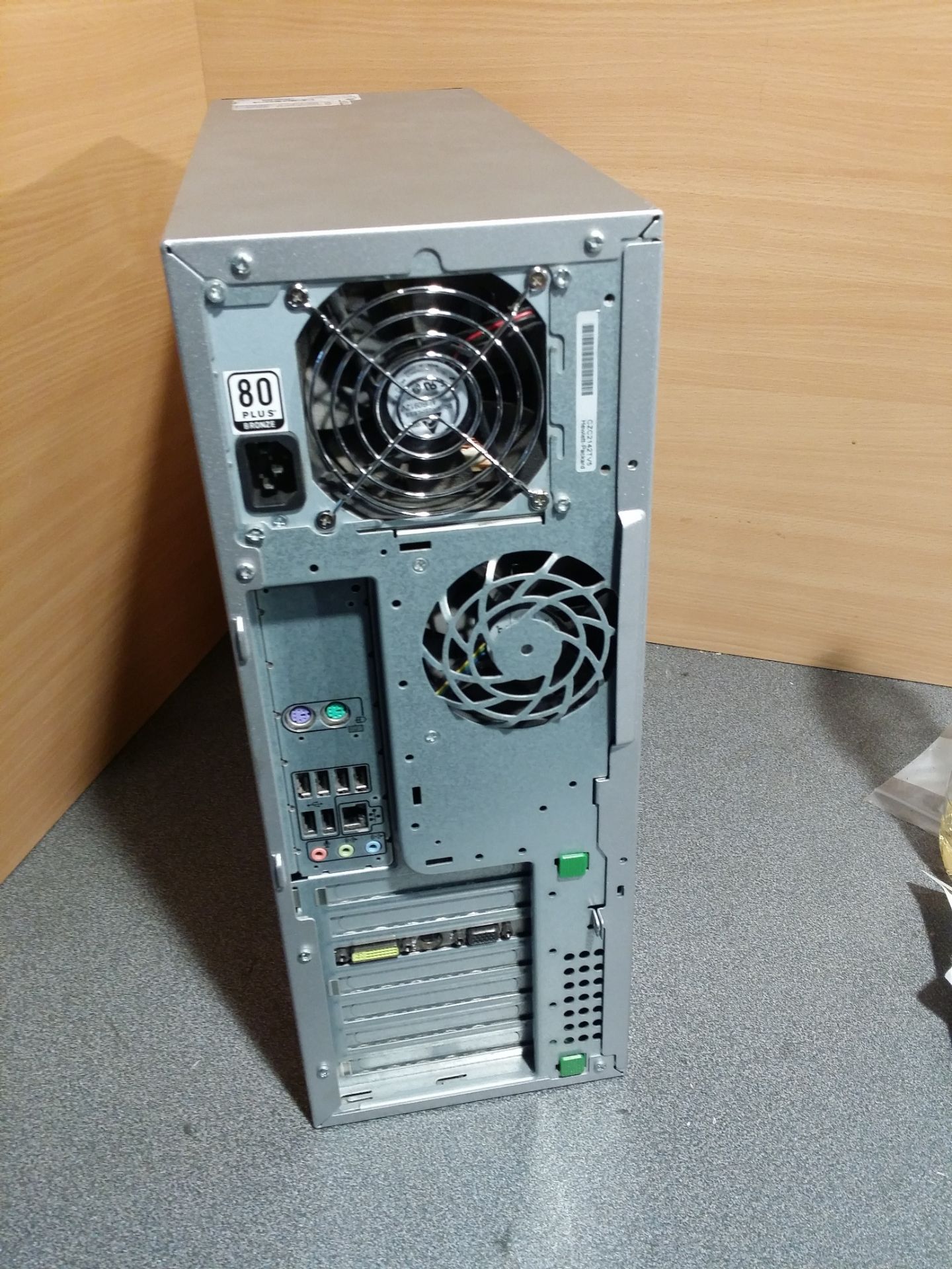 HP Z400 Workstation Computer - Intel Xeon Quad Core 3.2Ghz - 10GB Ram - 500GB Hdd - DVD-RW - - Image 2 of 2