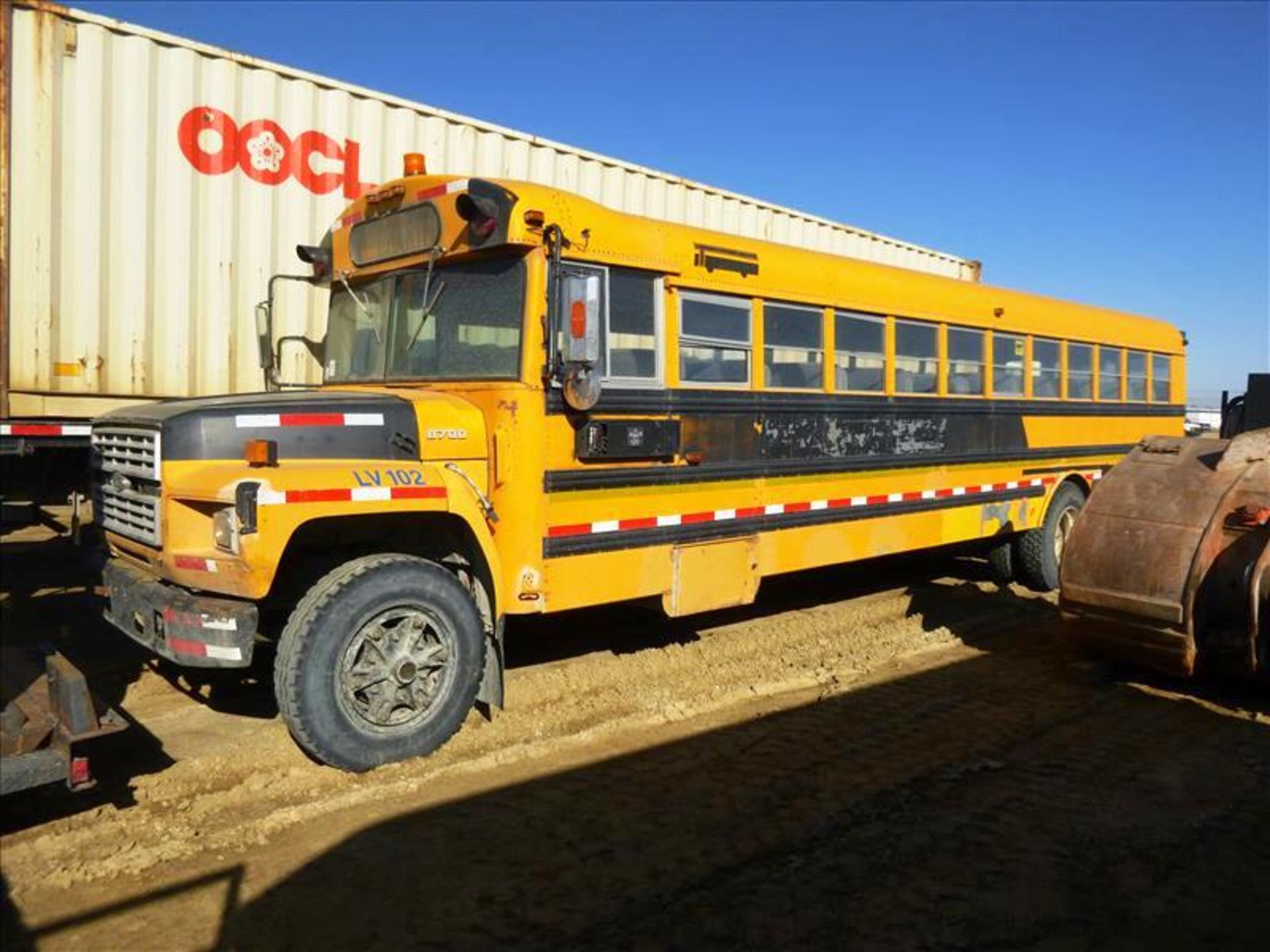 Ford Bus, mod. B7000, VIN No. 1FDPJ74NXHVA27131 (5800-LV-102), hour meter reads 9996 hrs. - Image 2 of 17