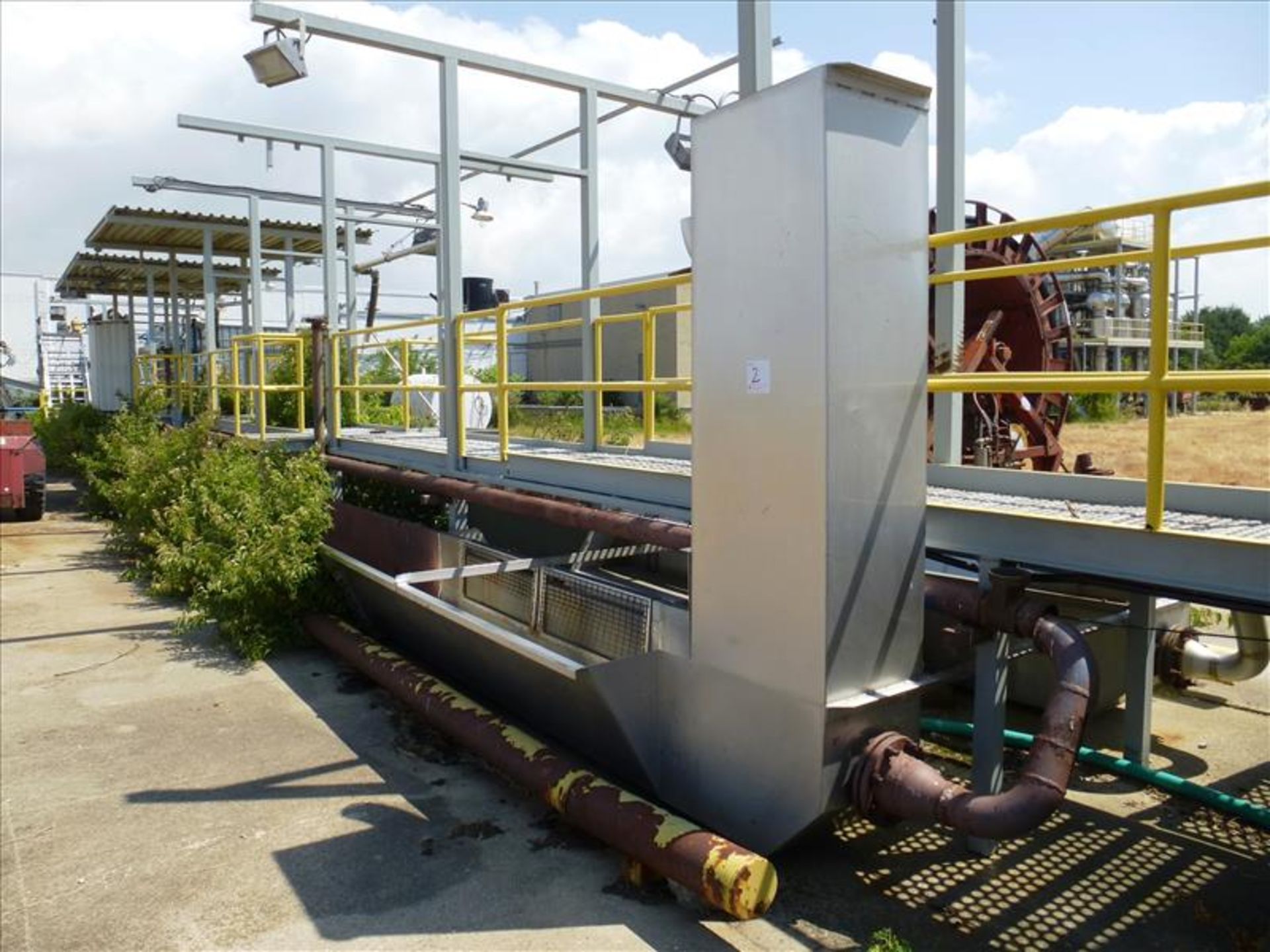 double-sided tomato flume system - Image 6 of 7