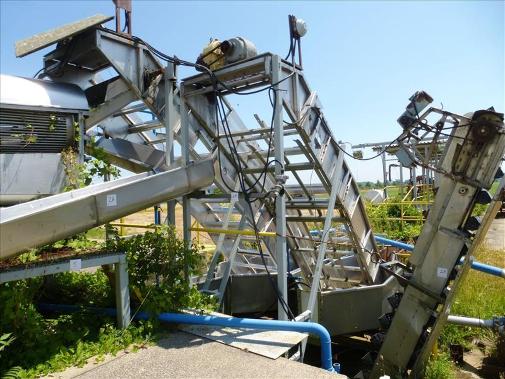 (2) s/s inclined belt conveyors & (1) s/s bucket elevator & s/s chutes