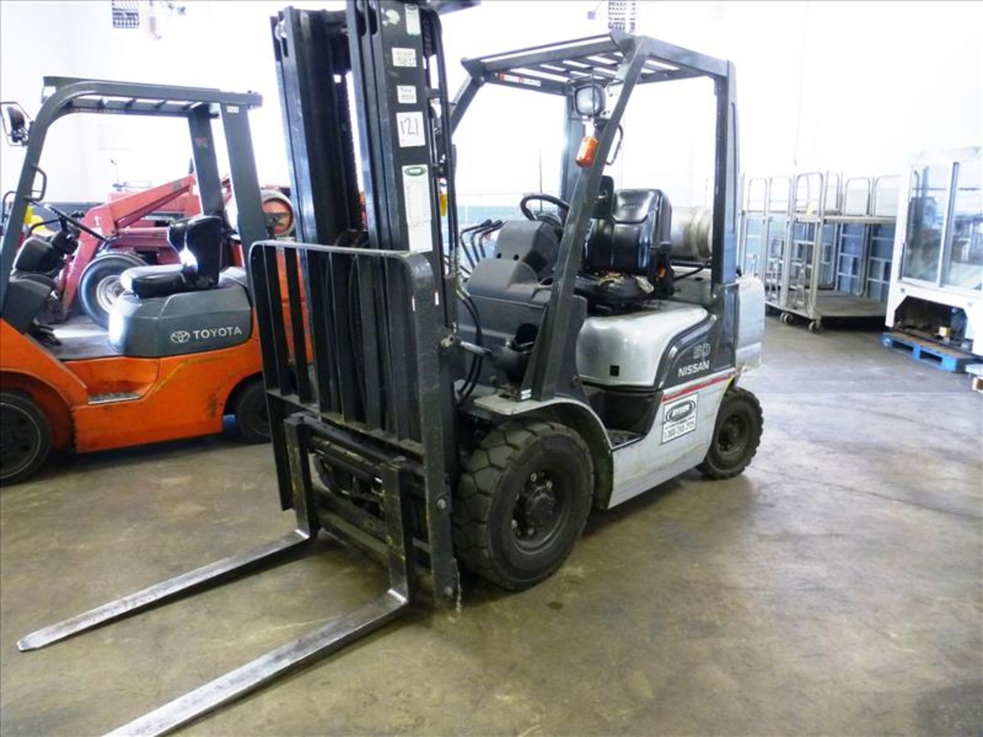 Nissan forklift truck, mod. MP1F2A25LV, ser. no. P1F2-9H1938, 4000 lbs. cap., side-shift, 3-stage