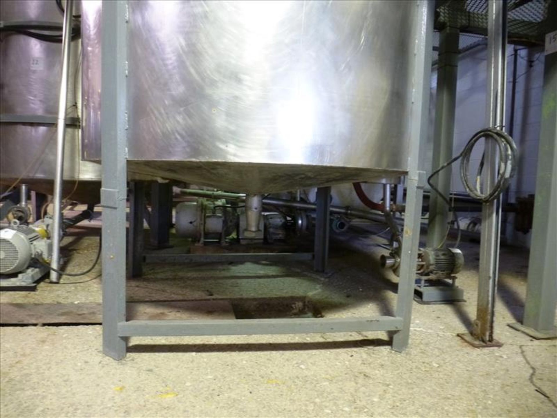 s/s open top holding tank, approx. 70" diam. x 48" high straight side c/w loose s/s lid & steel - Image 3 of 5