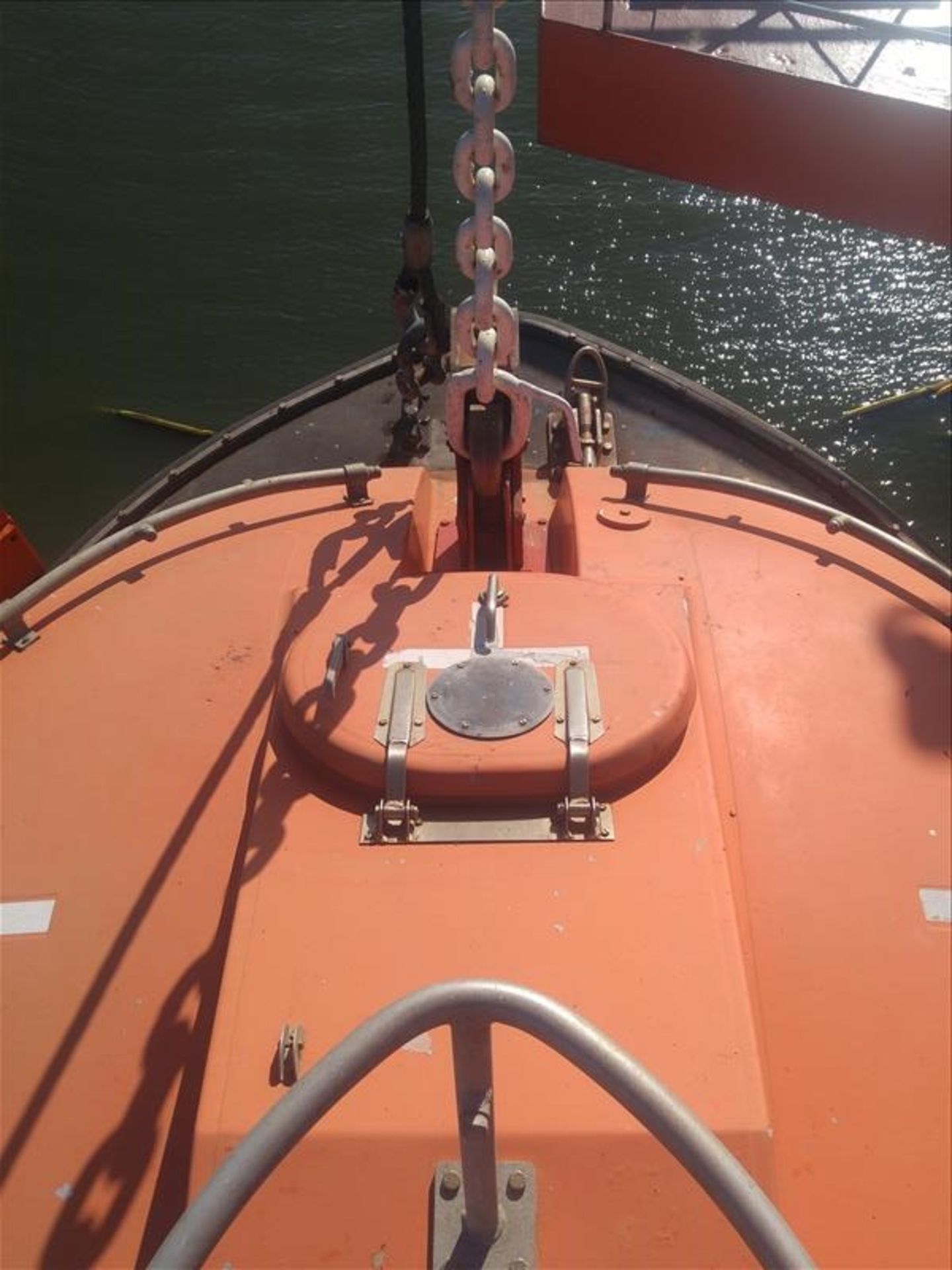 Harding 64 Person Lifeboat, No. of Pers.: 75, Material: G.R.P, Control: A.D., L: 10.4, B: 3.3, D: - Image 4 of 17