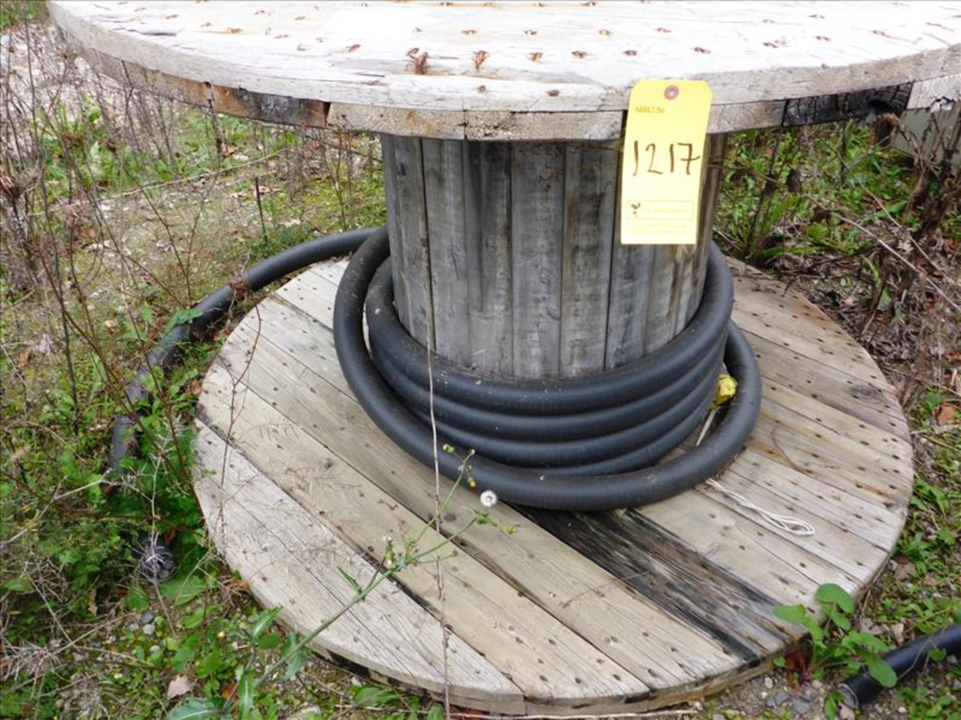 reel of electrical cable, approx. 50 ft. 00343 M-I-June 2013 Nexans Firex -II 500 KSMIL/3C Teck 90