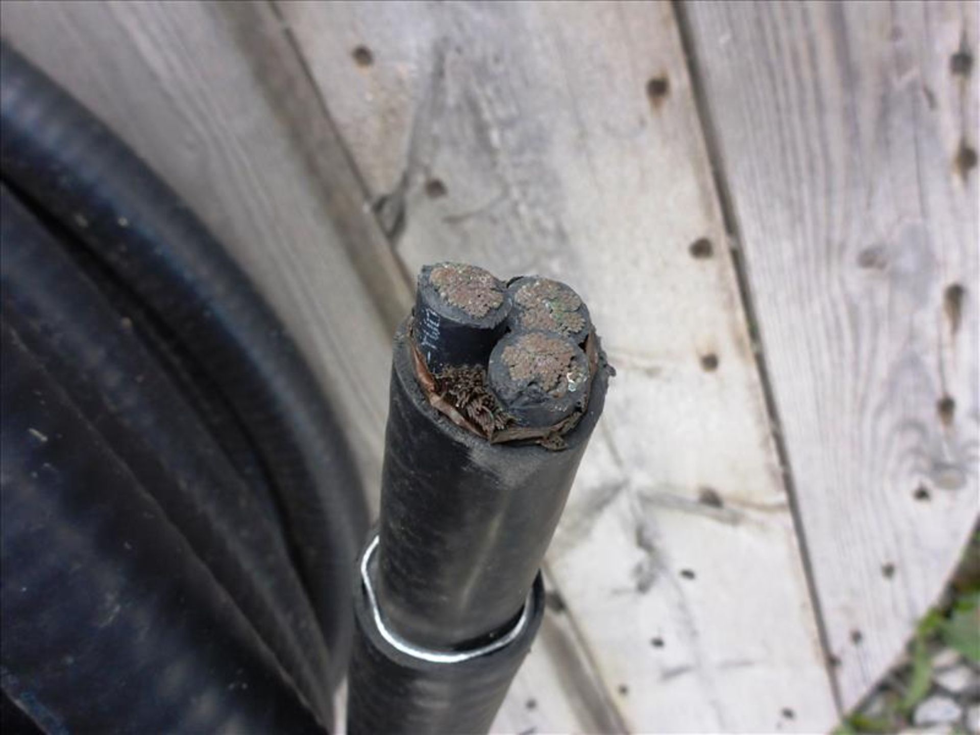 reel of electrical cable, approx. 150 ft., Belden 1229528 EI35452-G VFD cable 3CI shielded 600V type - Image 2 of 2