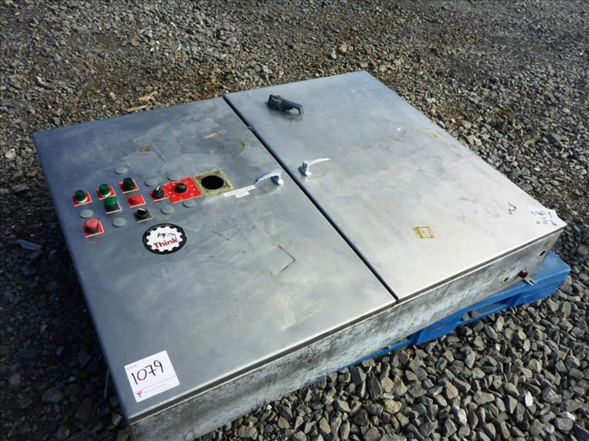 s/s control cabinet (Tag No. 1079)