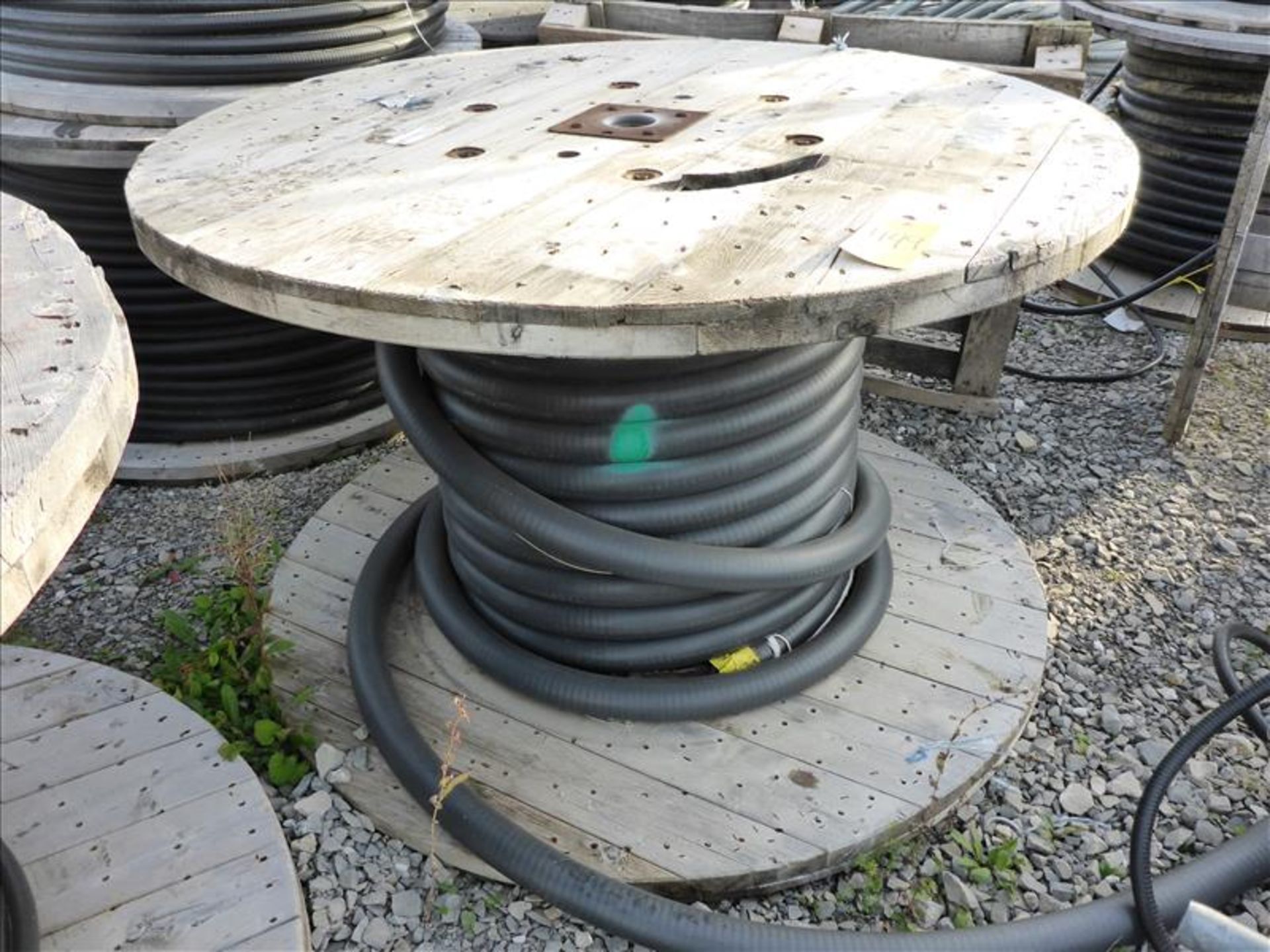 reel of electrical cable, approx. 60 ft., 00482 M -I- Jun/2013 Nexans Firex - II 500 KCM // /3C Teck