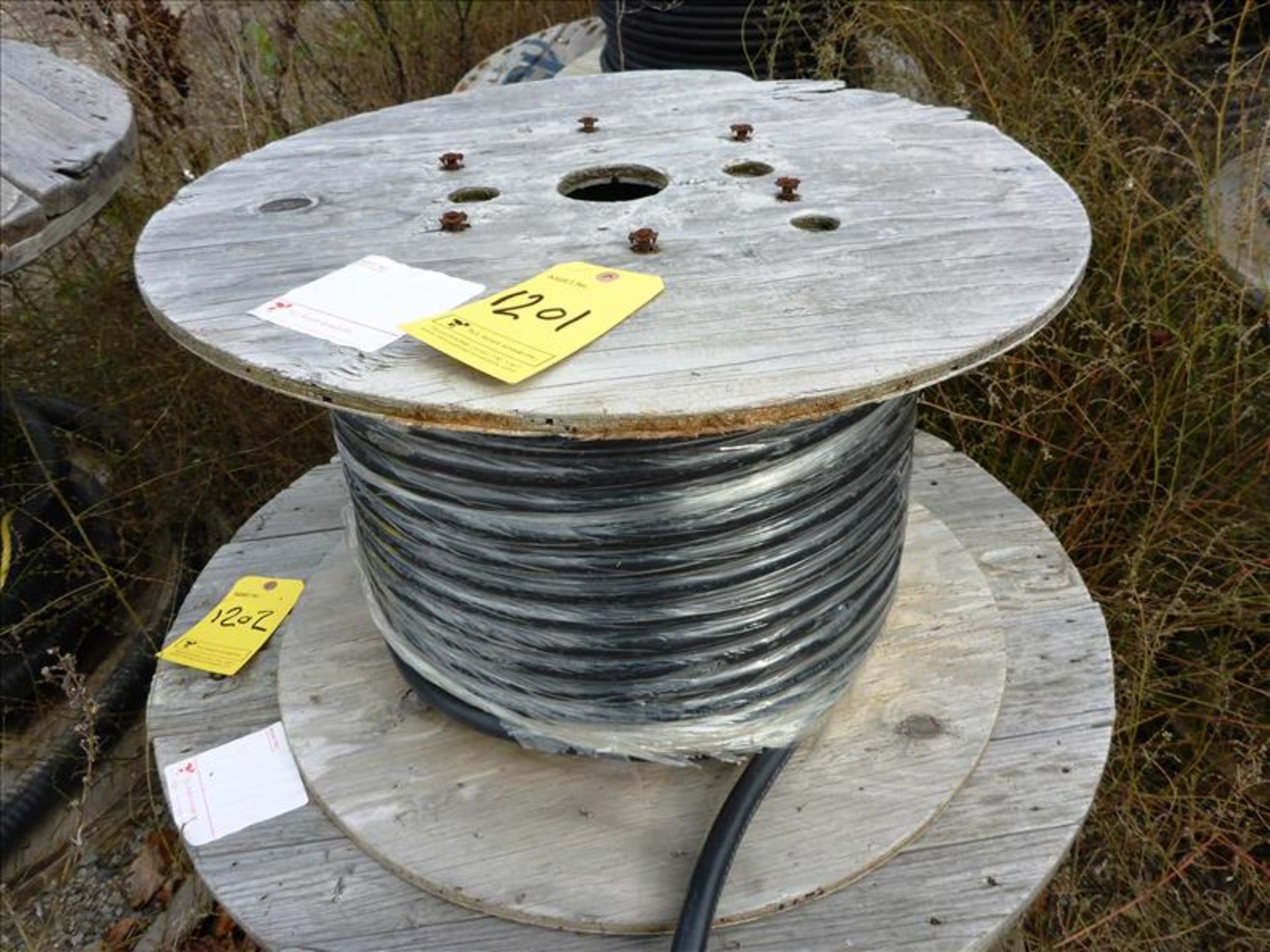 reel of electrical cable, approx. 100 ft., Lapp Kabel Stutt. Olflex Tray II CY P/N 2214250 (L) 14