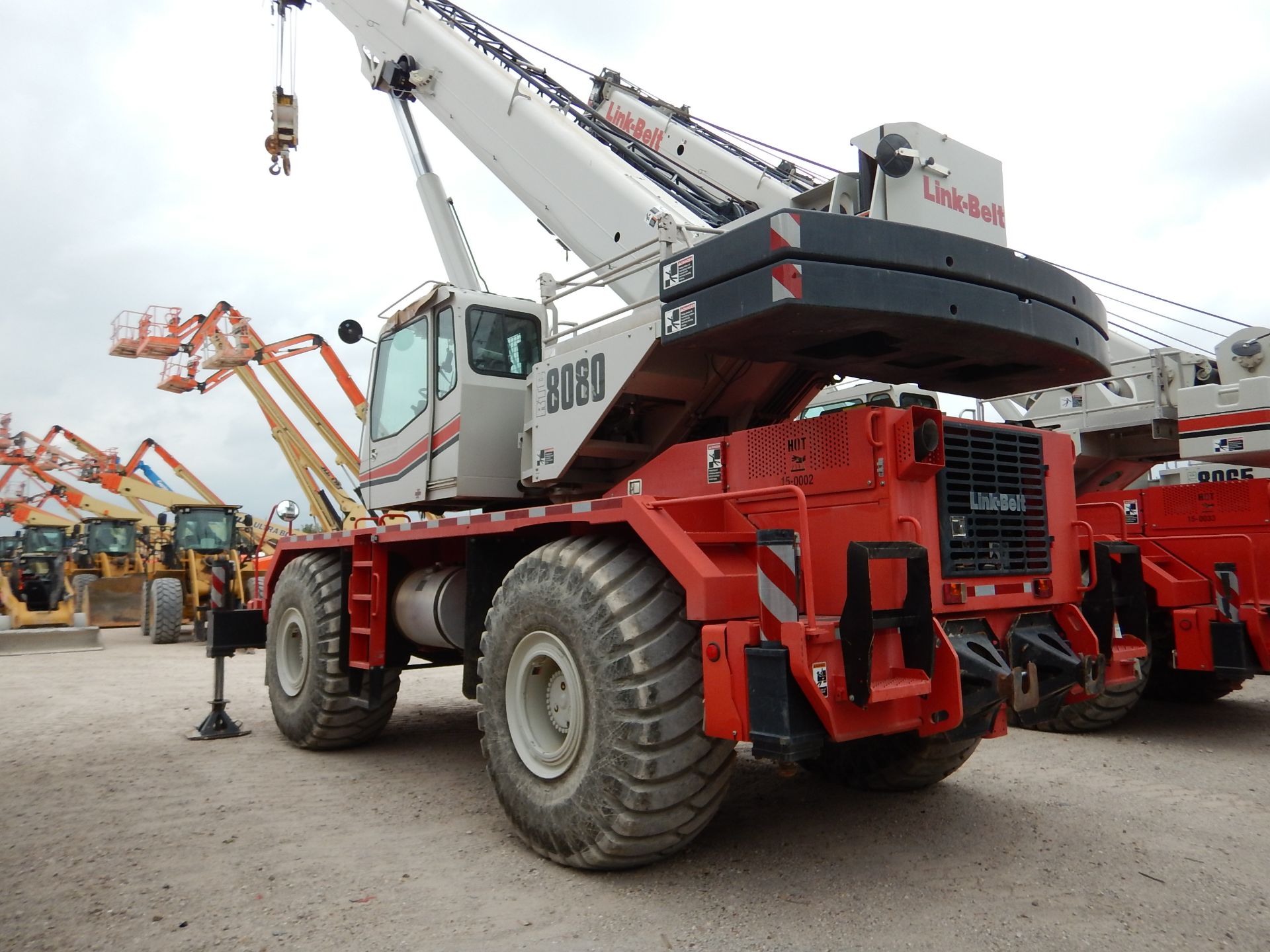 2013 Link Belt Model RTC 8080 II Rough Terrain Crane 978 Hours | 80 Ton, 41'-127' 4 SECTION BOOM, - Image 3 of 11