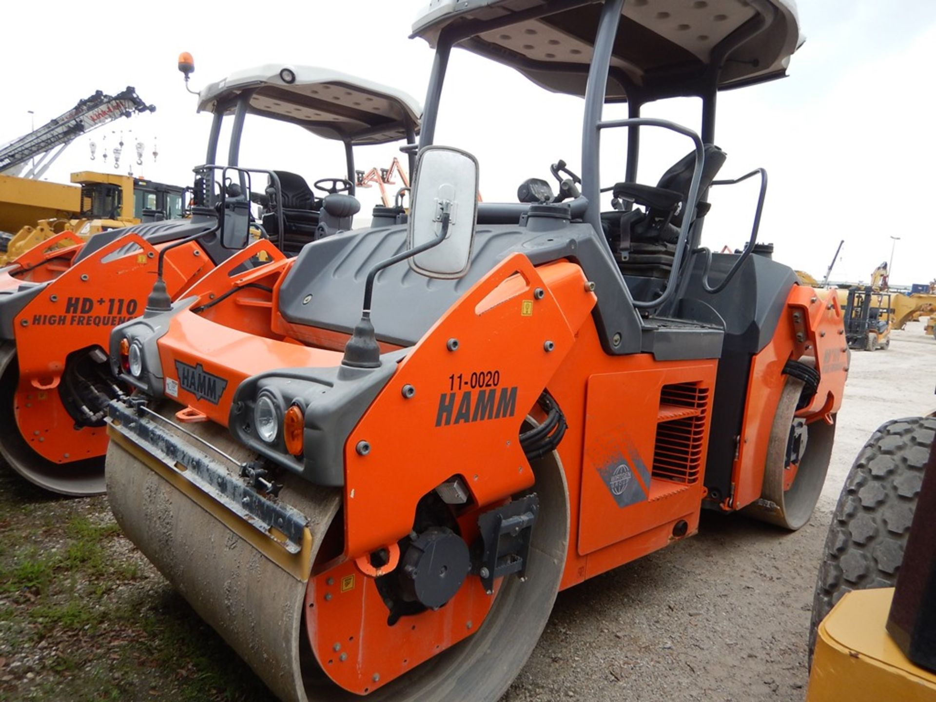 2012 Hamm Model HD110 Double Drum Compactor 2,179 Hours | 66" DOUBLE SMOOTH DRUM ROLLER, - Image 3 of 5