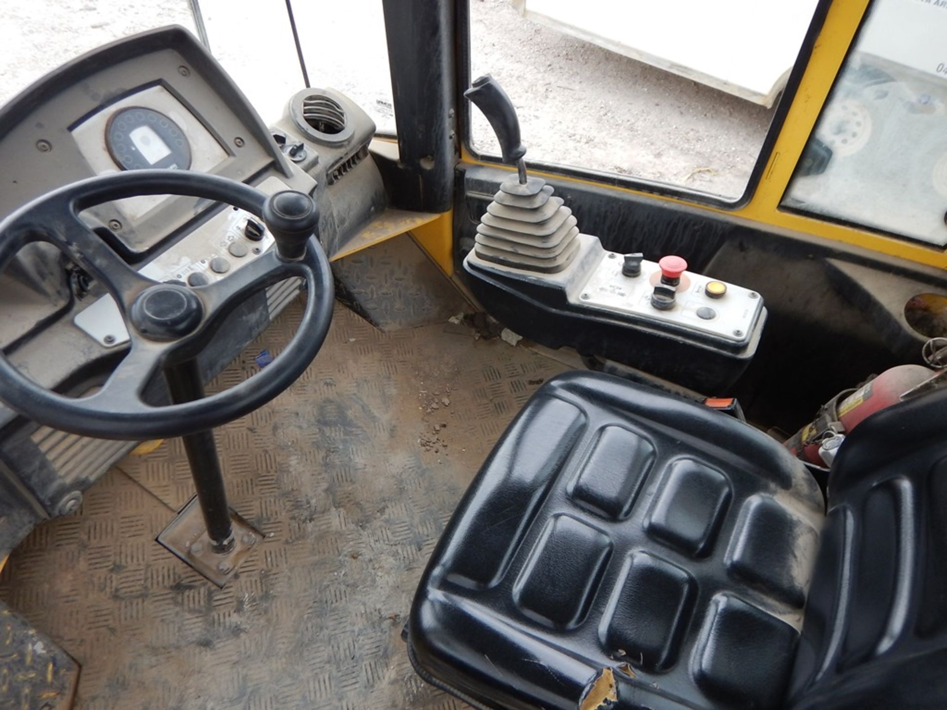 2012 Bomag Model BW211D-40 Smooth Drum Compactor 4,858 Hours | 88" SMOOTH DRUM COMPACTOR, CAB, A/ - Image 5 of 12
