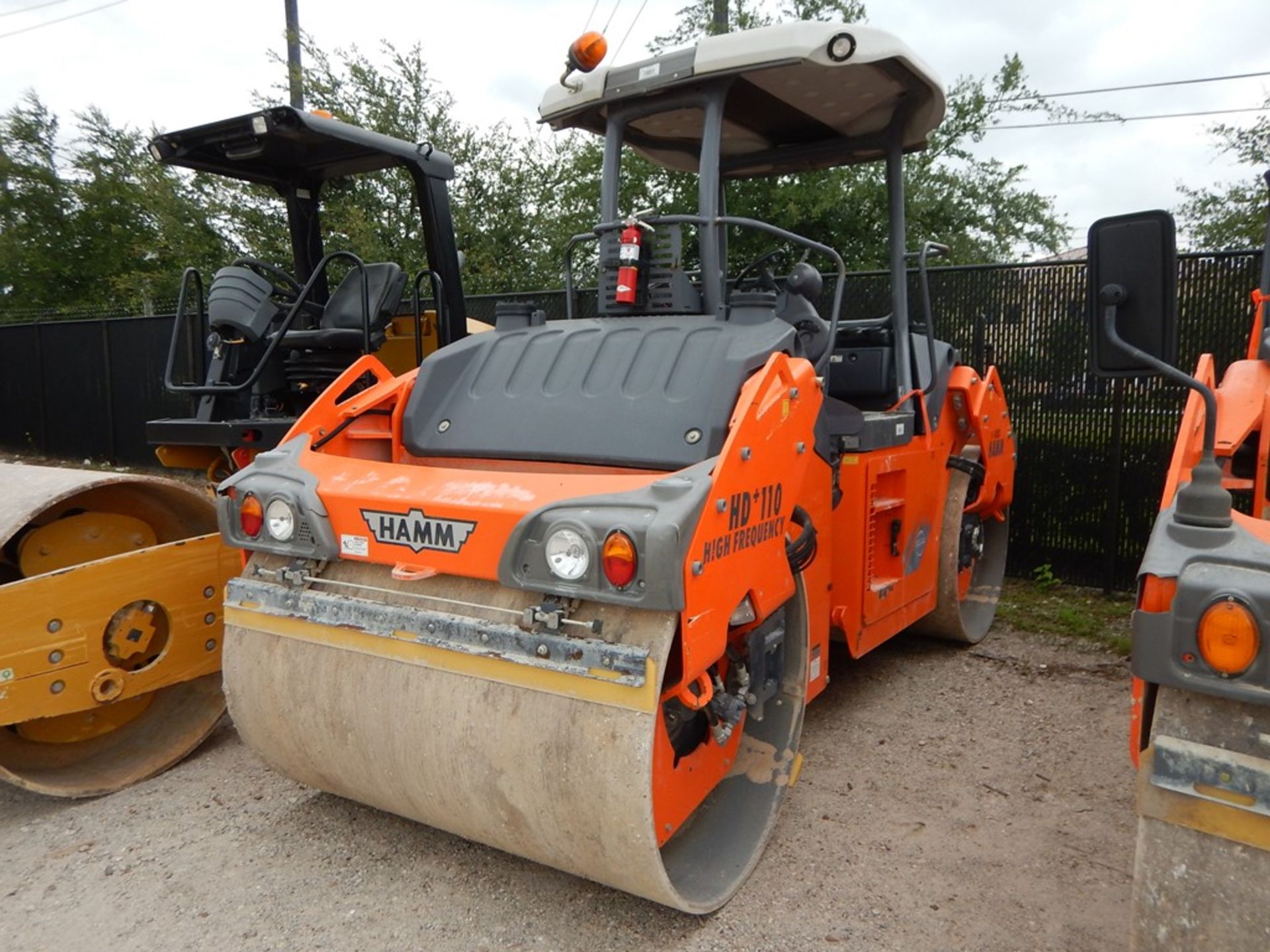2012 Hamm Model HD110 Double Drum Compactor 2,179 Hours | 66" DOUBLE SMOOTH DRUM ROLLER,