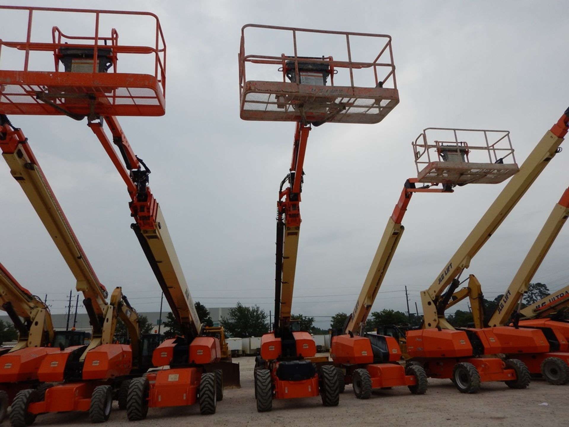 2013 JLG Model 1200 SJP Manlift 3,096 Hours | 120', 4WD, DIESEL ENGINE, IN445/50D710 TIRE, VIN# - Image 3 of 6