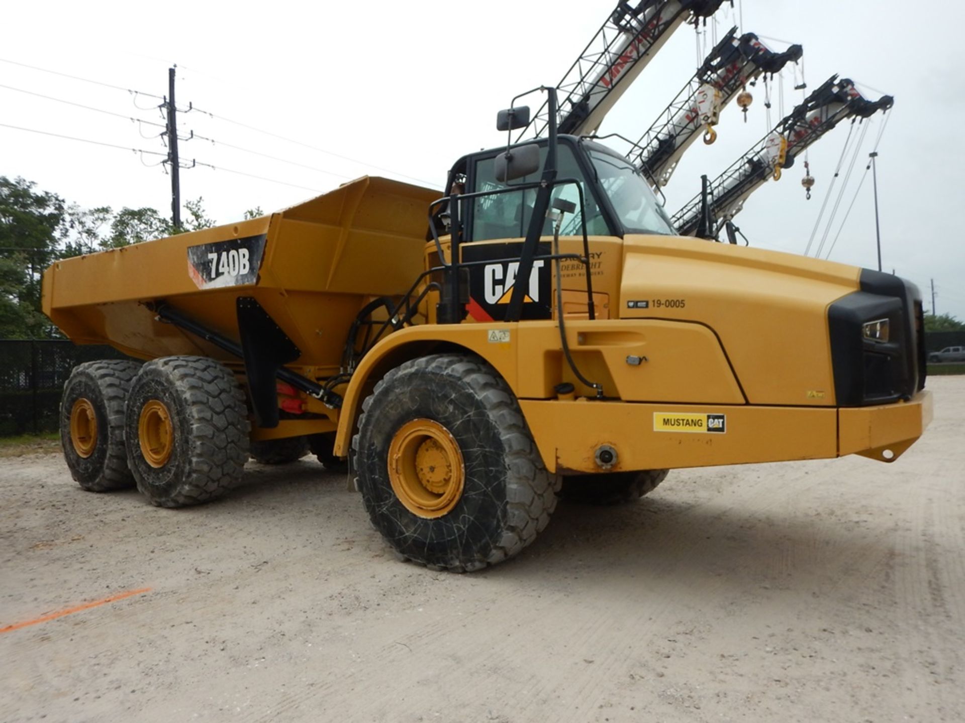 2012 Caterpillar Model 740B Off Highway Truck 3,986 Hours | CAB, A/C, CAT C15 DIESEL ENGINE, WITH - Image 4 of 13