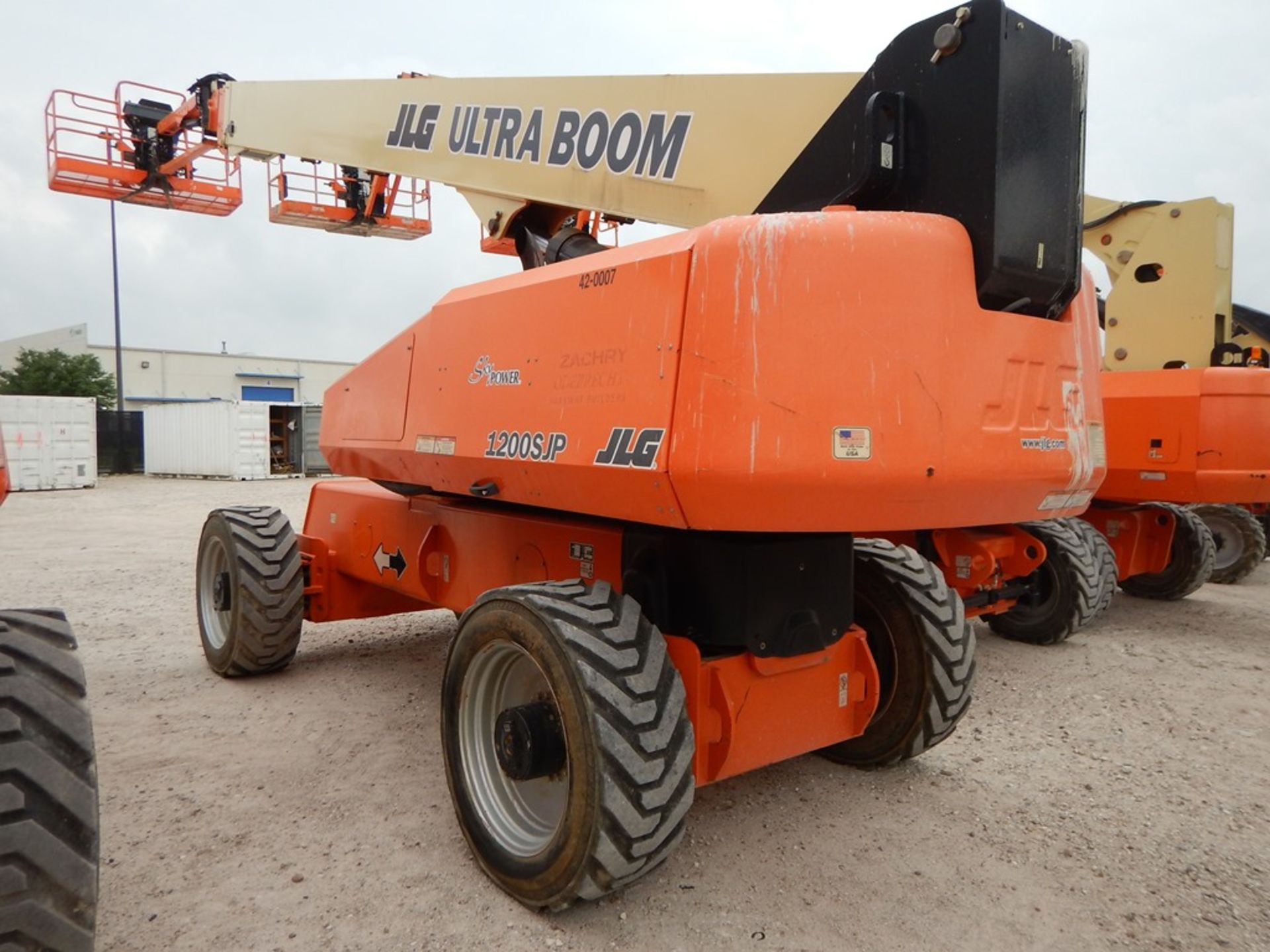 2013 JLG Model 1200 SJP Manlift 3,053 Hours | 120', 4WD, DIESEL ENGINE, IN445/50D710 TIRE, VIN# - Image 2 of 6