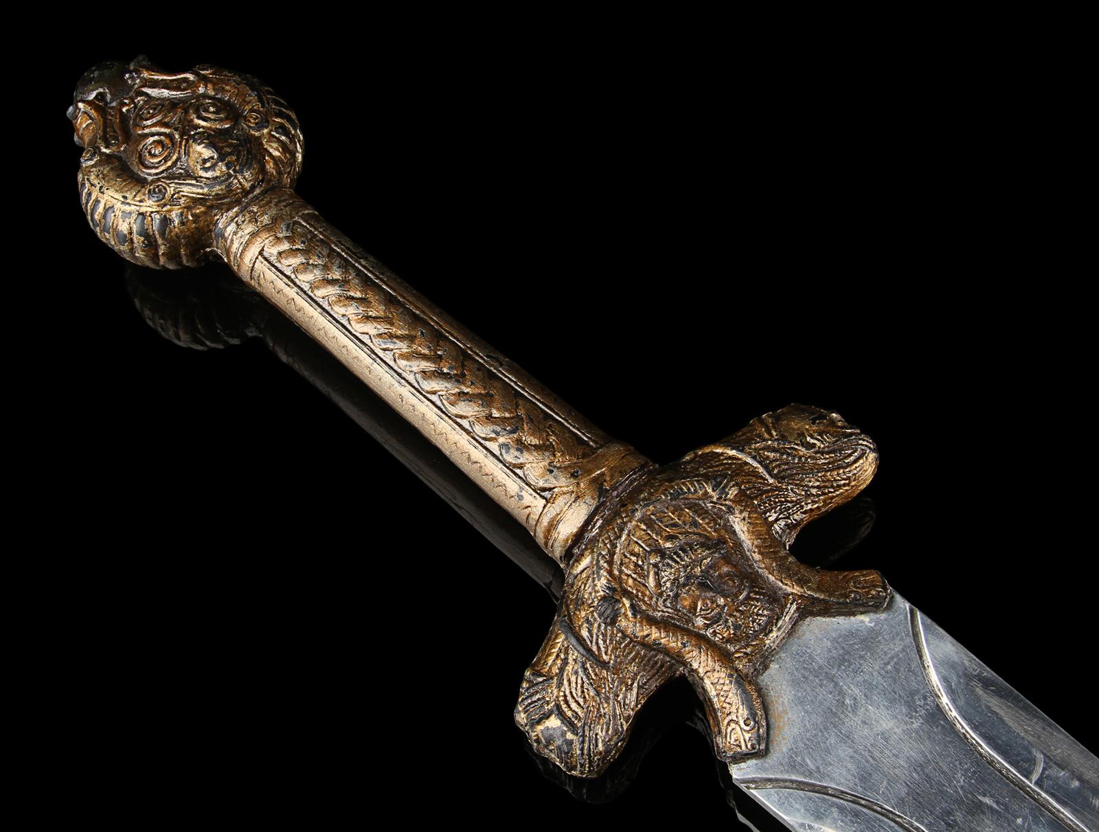 KING ARTHUR (2004) - Hero Excalibur Sword and Scabbard The fabled sword Excalibur from Antoine - Image 4 of 13