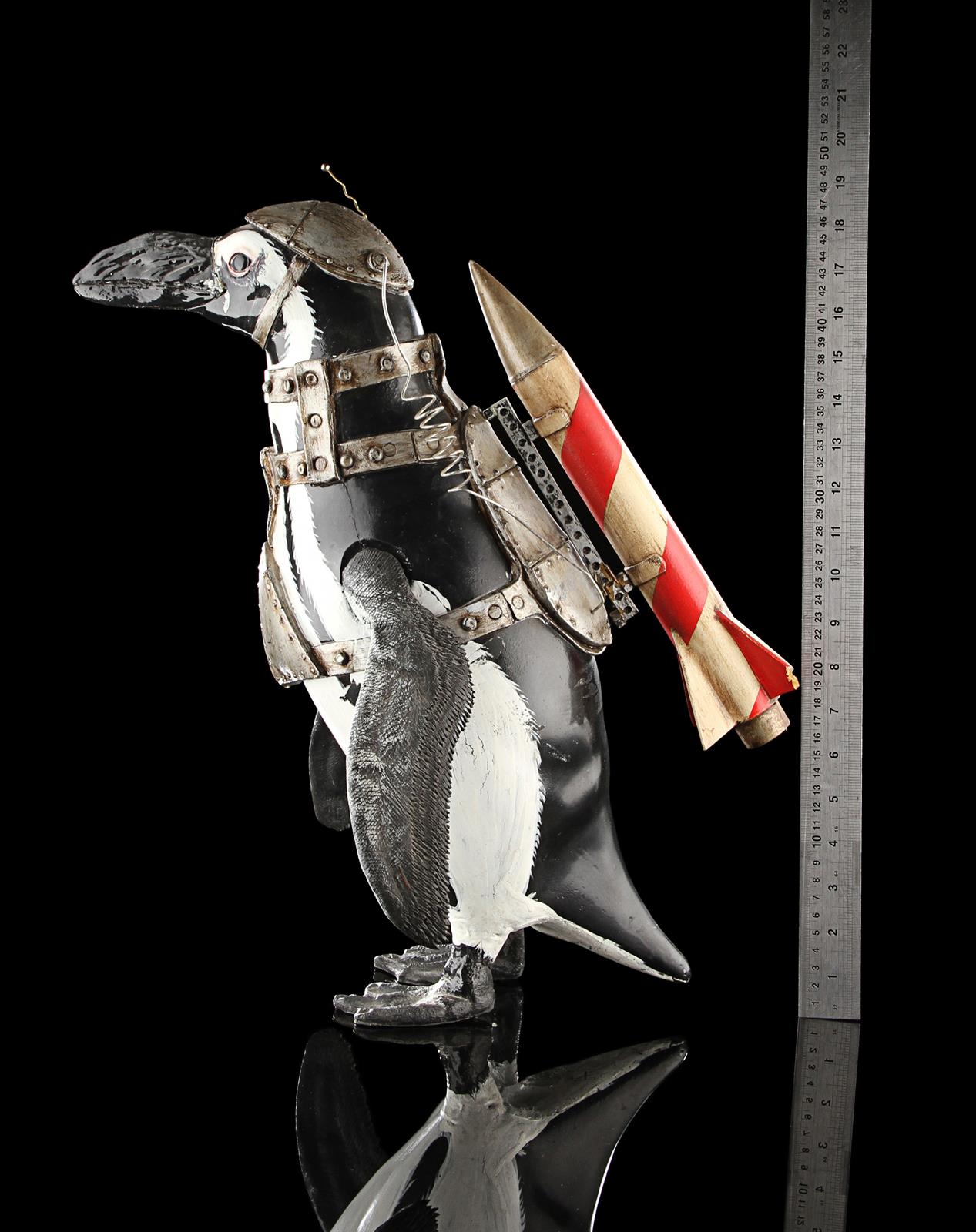 BATMAN RETURNS (1992) - Rocket Penguin A mind-controlled rocket penguin from the Tim Burton - Image 11 of 20