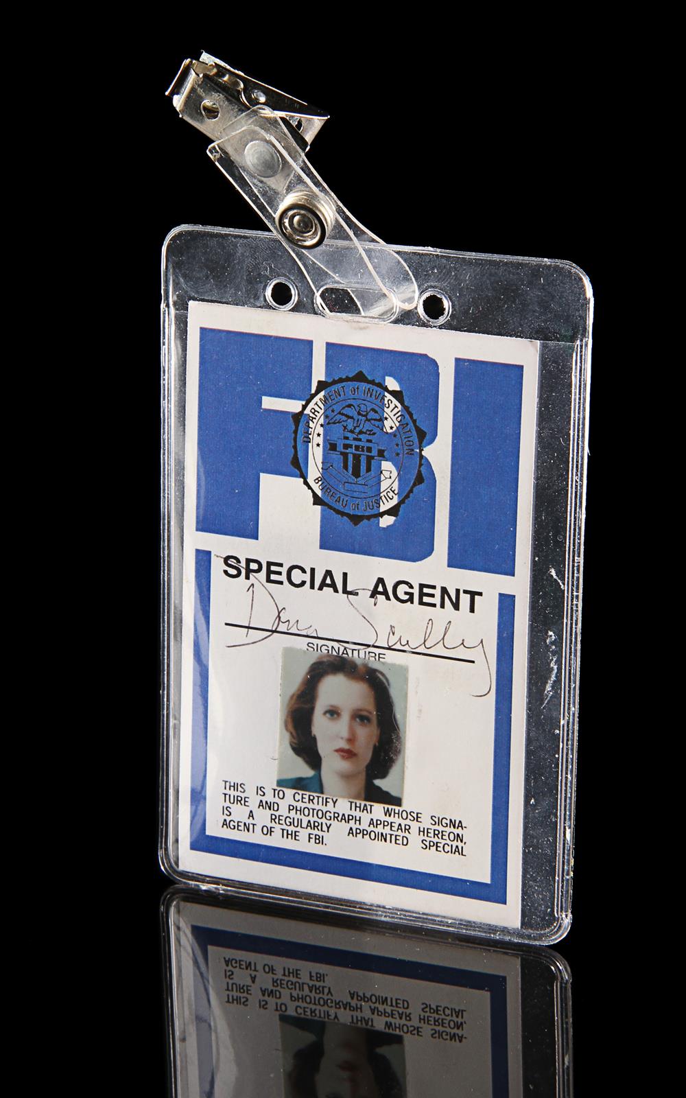 THE X-FILES (1993-2002) - Dana Scully's (Gillian Anderson) FBI ID Badge ...
