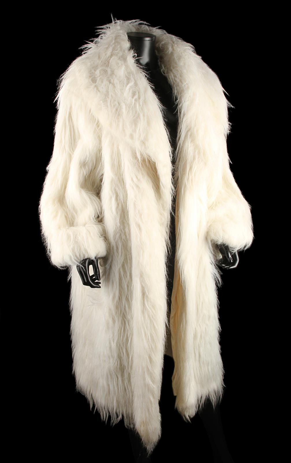 BLADE (1998) - Mercury's (Arly Jover) White Faux-Fur Coat Mercury’s (Arly Jover) coat from Stephen - Image 4 of 9