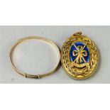 A 1/5th 9ct gold bangle together with a gilt metal oval Masonic Assistants Jewel with blue enamel