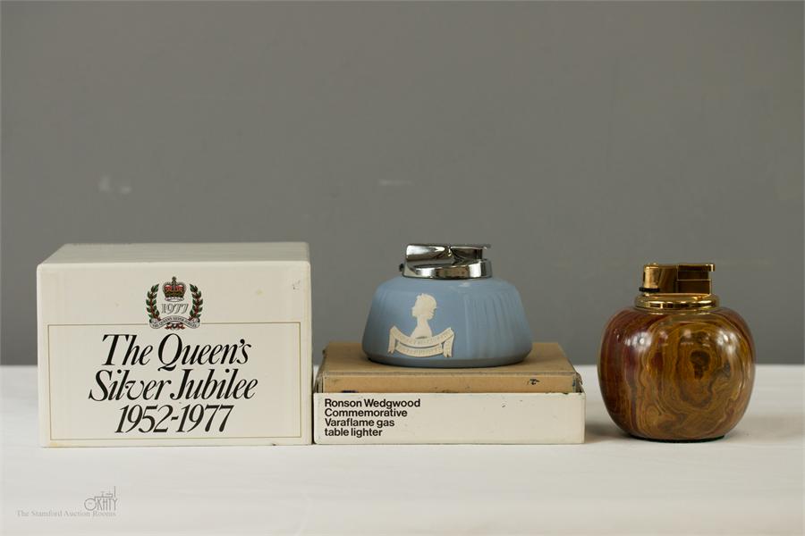 A Queens Silver Jubilee 1952-1977 Ronson Wedgwood Commemorative Varaflame gas table lighter,