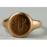 A 9ct gold signet ring, initialled A.L., size S, 3.3g.