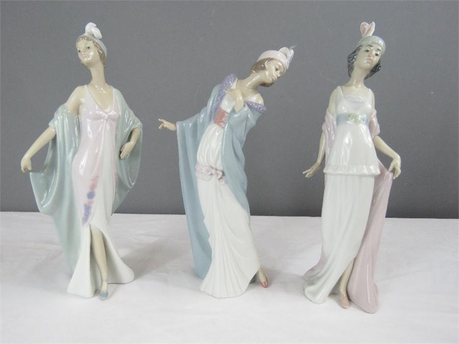 Lladro: The Flirt, Talk of the Town, Sophisticat. (3)