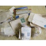Philately: a quantity of loose worldwide stamps.