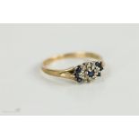 A 9ct gold and sapphire ring, size M, 1.8g.