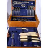 Edward VII silver canteen, comprising fish carvers, twelve table forks, twelve dessert spoons,