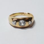 Gent's diamond ring with three old-cut brilliants, approximately 1ct and .