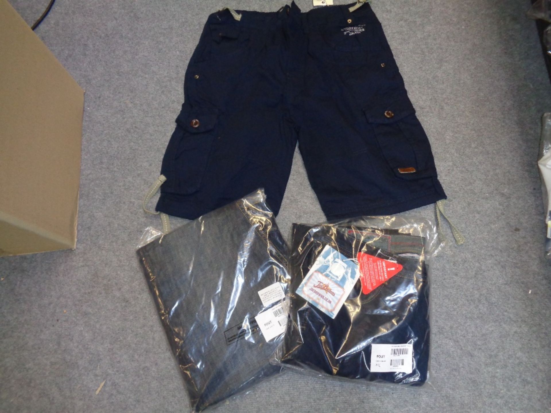 2 ASSORTED JEANS, INC, JOE BROWNS, LEVI'S + FIRETRAP CARGO SHORTS (DELIVERY BAND A)