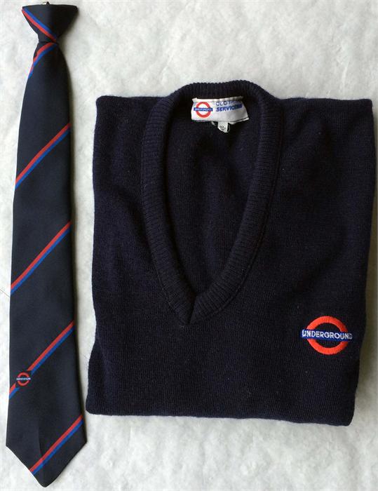 A 1980s vintage London Underground PULLOVER and TI