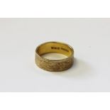 A 22ct yellow gold wedding band, weight 4.