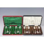 A cased set of six silver teaspoons and sugar nips, John Round, Sheffield 1906,