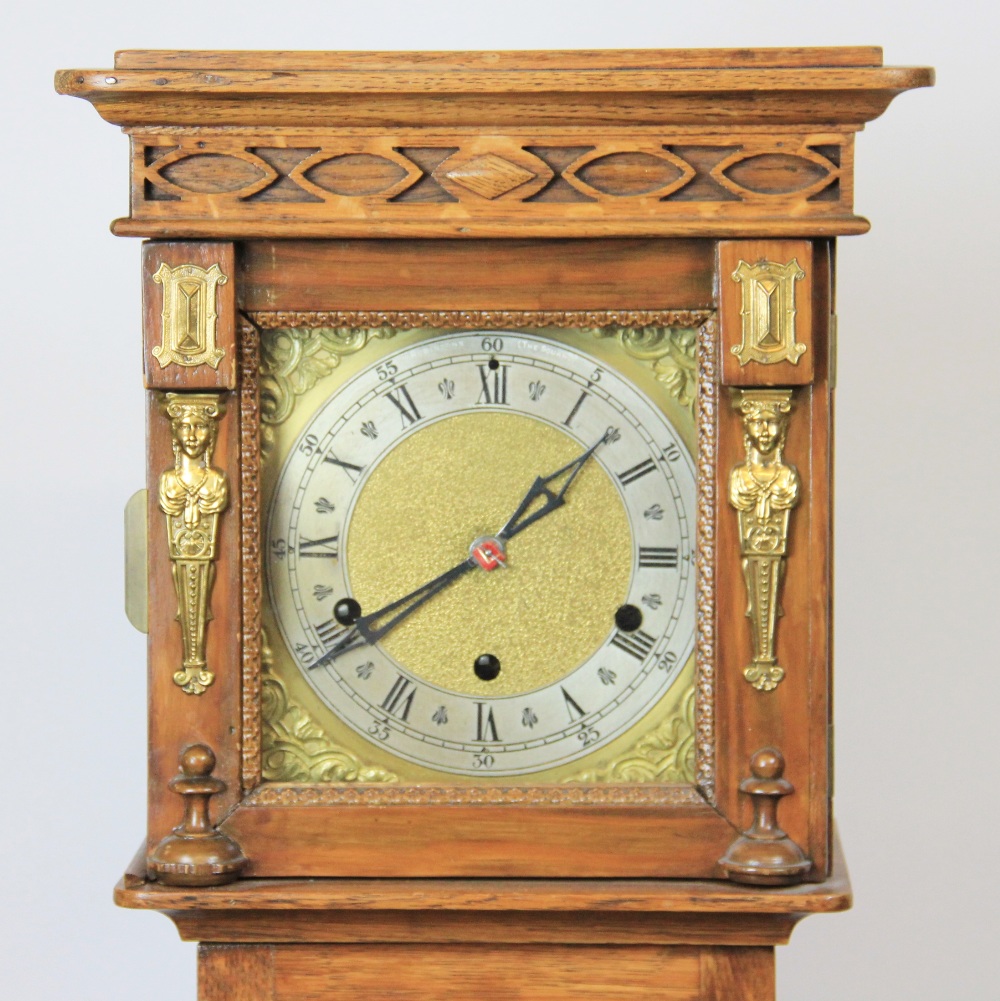 A 1920's eight day golden oak grandmother clock, - Bild 2 aus 2