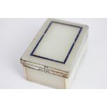 An Edwardian silver mounted onyx vesta box,