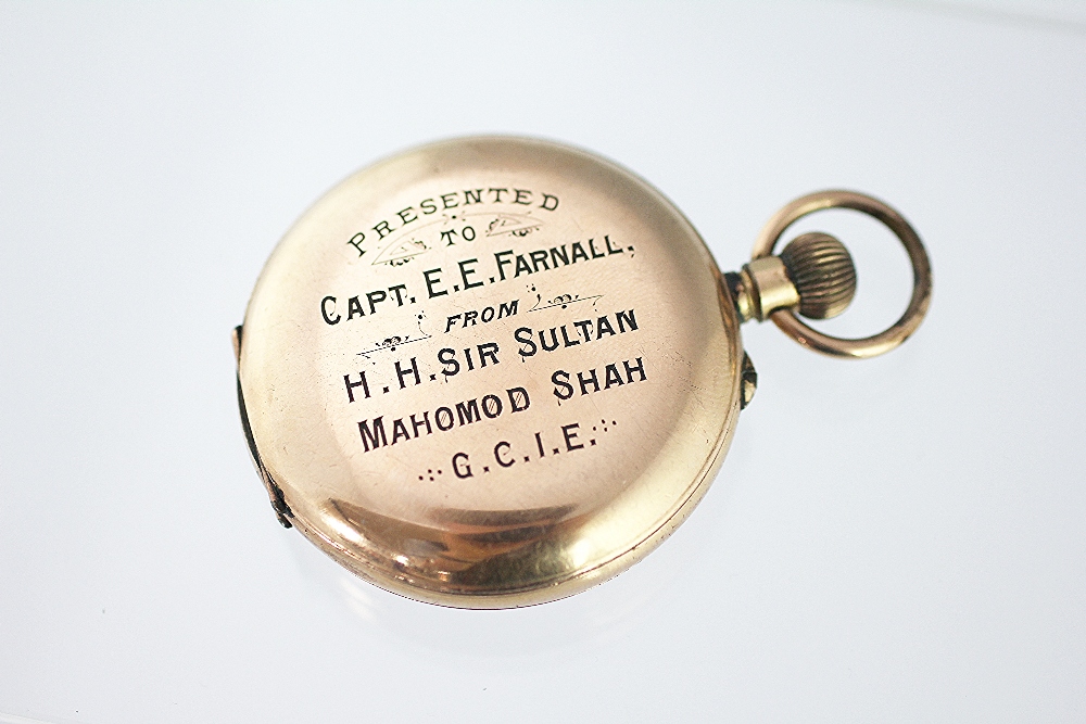 A gold plated full hunter pocket watch, engraved 'Presented to Capt. E. E. Farnall from H. H. - Bild 2 aus 2